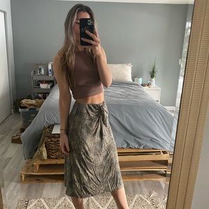 Leopard print midi skirt